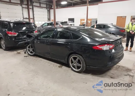 2015 Ford Fusion Se z USA, uszkodzony, nr VIN 3FA6P0H73FR301898